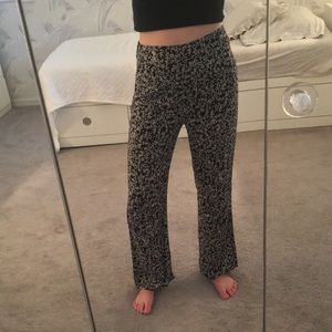 New Olivaceous Black and White Floral Flowy Pants